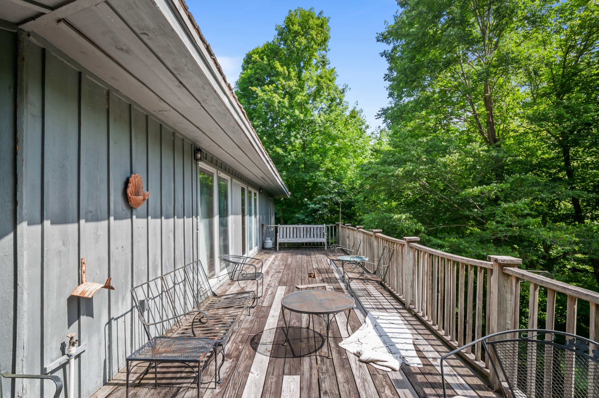 7480 South Harpeth Road Franklin, TN 37064 - Photo 6 of 51 a view of balcony with wooden floor and fence
