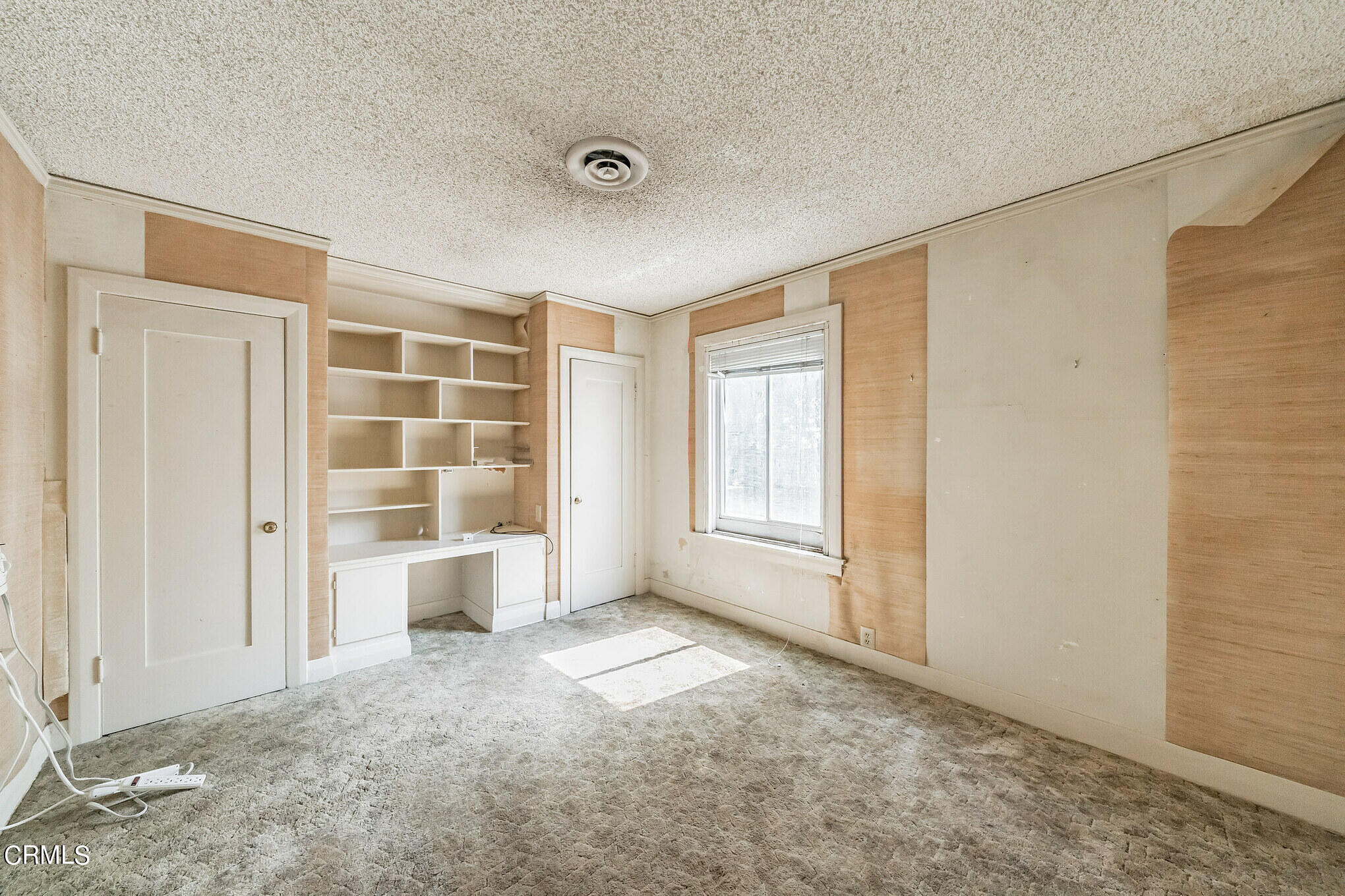 503 West Le Roy Avenue Arcadia, CA 91007 - Photo 16 of 33 an empty room with windows