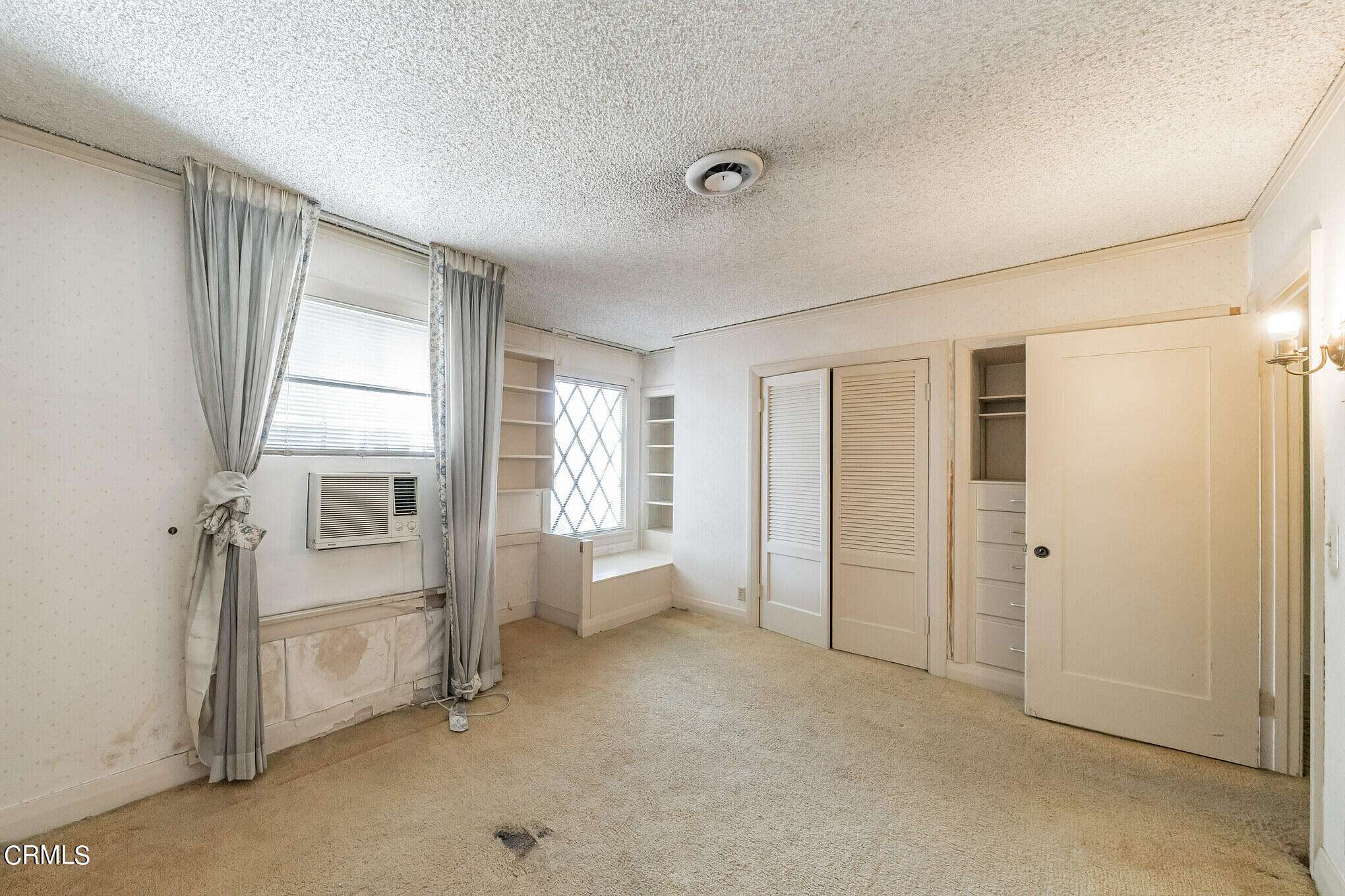 503 West Le Roy Avenue Arcadia, CA 91007 - Photo 21 of 33 a view of an empty room with a window