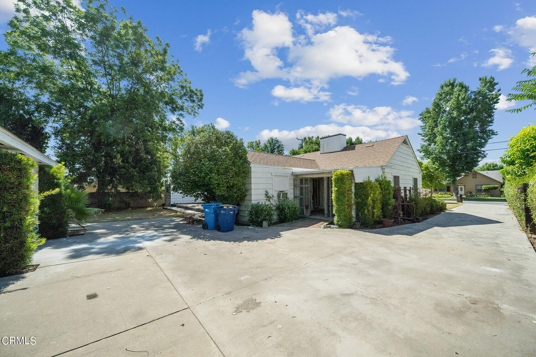 503 West Le Roy Avenue Arcadia, CA 91007 - Photo 28 of 33 a view of a house with yard and a garden