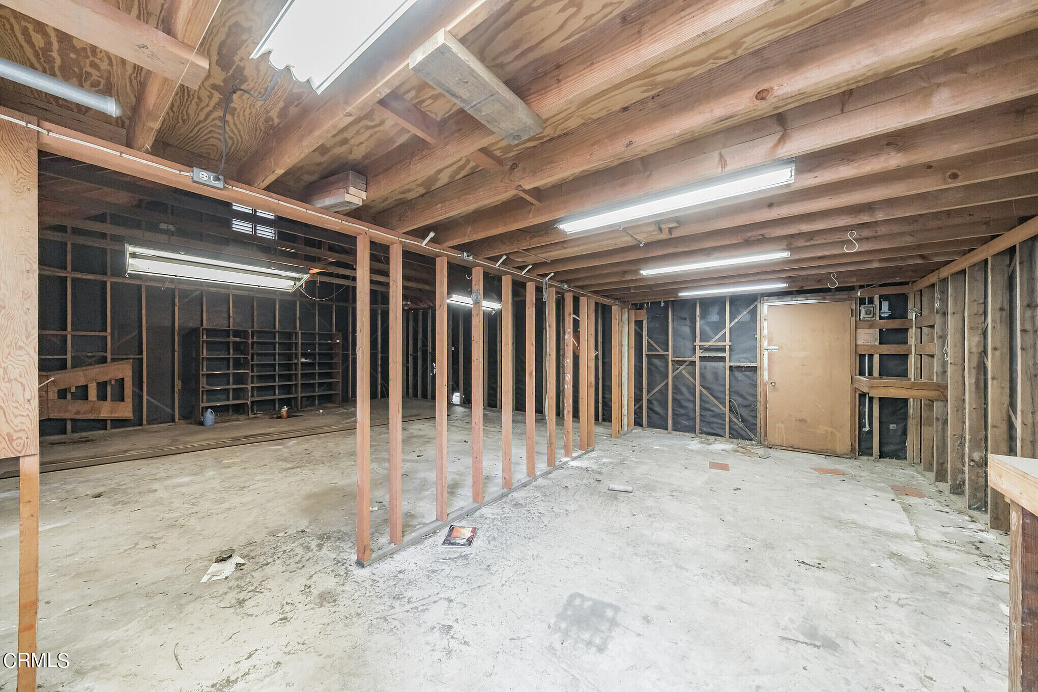 503 West Le Roy Avenue Arcadia, CA 91007 - Photo 30 of 33 a view of water heater room