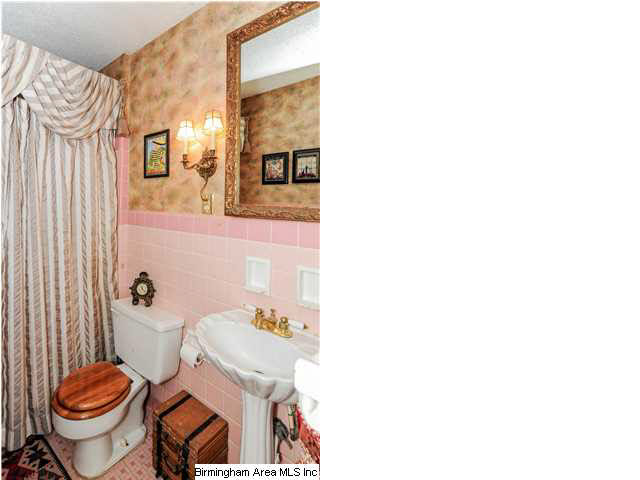 413 Cliff Place Birmingham, AL 35209 - Photo 23 of 32