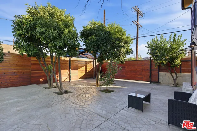 $3,000,000 | 17660 Martha Street, Encino, CA 91316