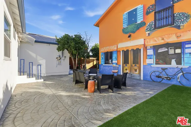 $3,000,000 | 17660 Martha Street, Encino, CA 91316