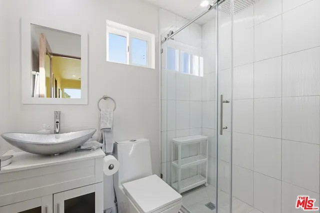 $3,000,000 | 17660 Martha Street, Encino, CA 91316