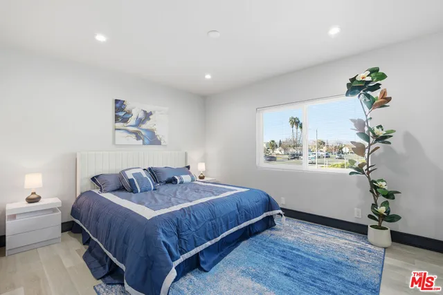 $3,000,000 | 17660 Martha Street, Encino, CA 91316