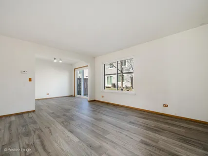 $265,000 | 1956 North Jamestown Drive, Palatine, IL 60074