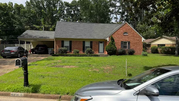 $300,000 | 5882 Macleod Drive, Memphis, TN 38119