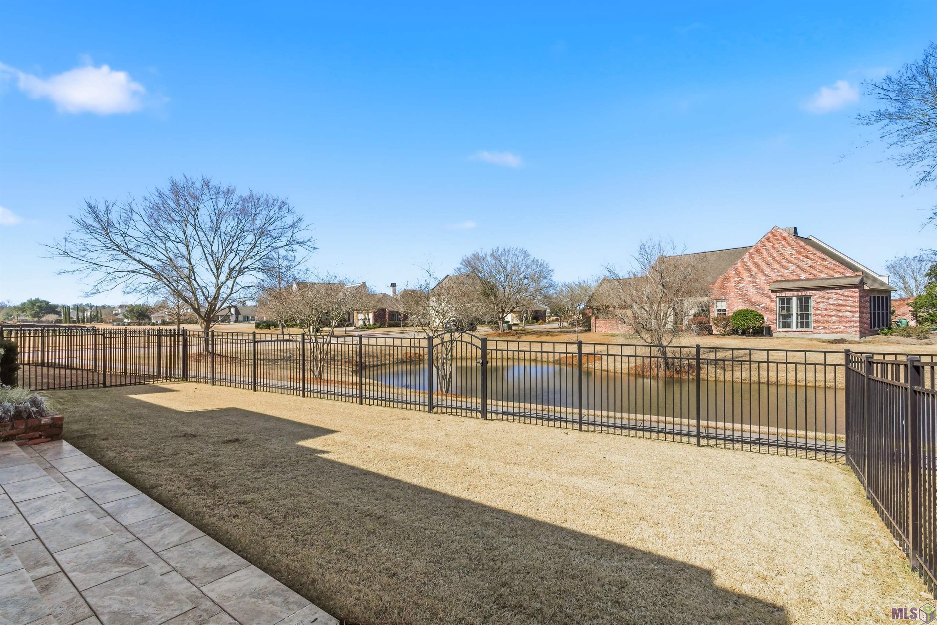 3546 Rue D Orleans Baton Rouge, LA 70810 - Photo 4 of 17