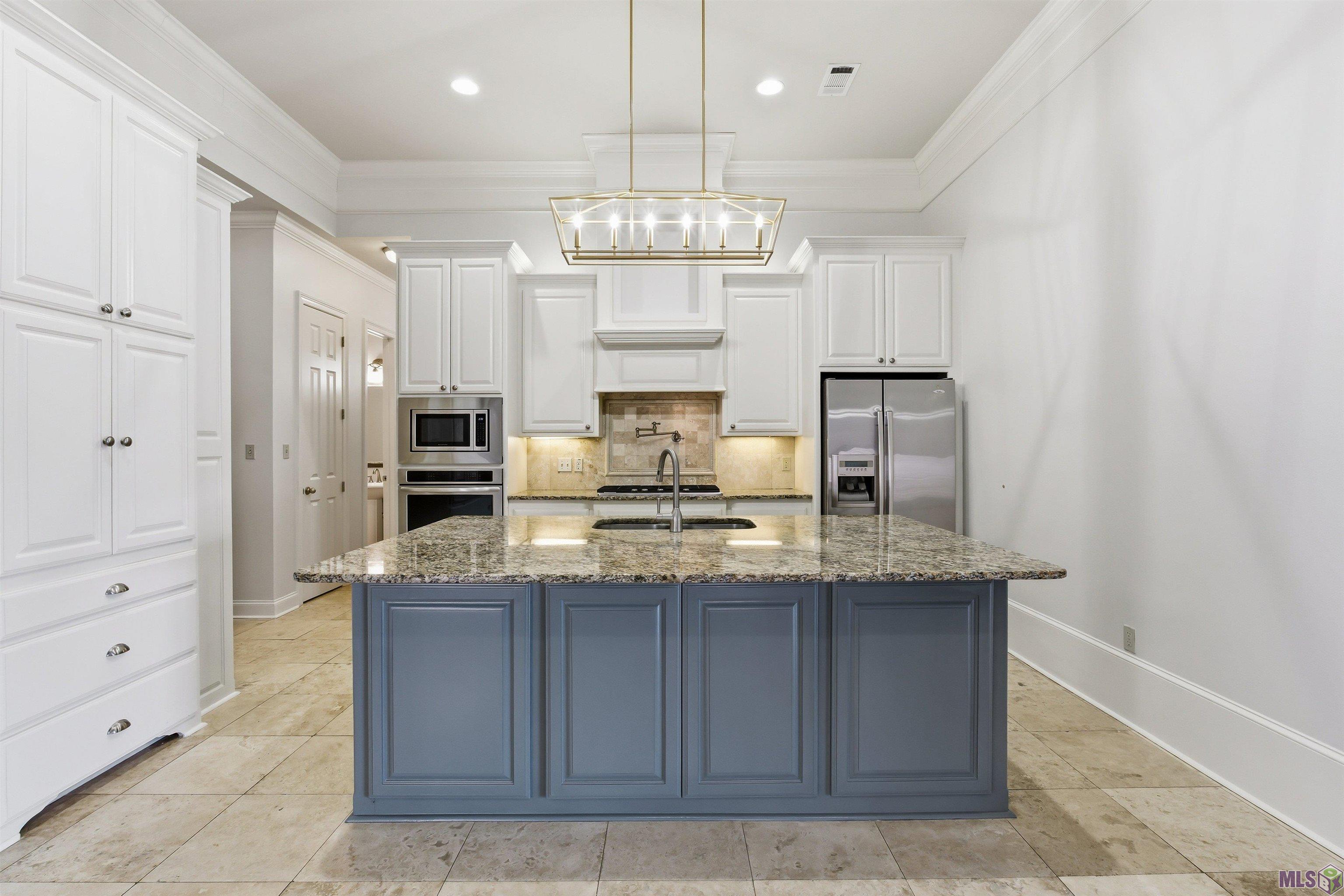 3546 Rue D Orleans Baton Rouge, LA 70810 - Photo 5 of 17