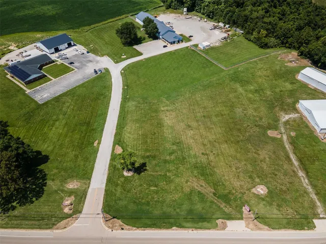 $200,000 | Undisclosed Address, Alton, IL 62002