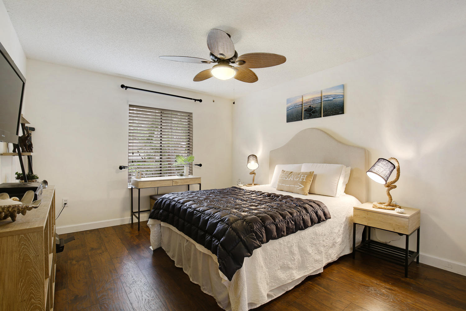 382 River Edge Road Jupiter, FL 33477 - Photo 14 of 22 382 River Edge Rd Jupiter FL-large-013-1