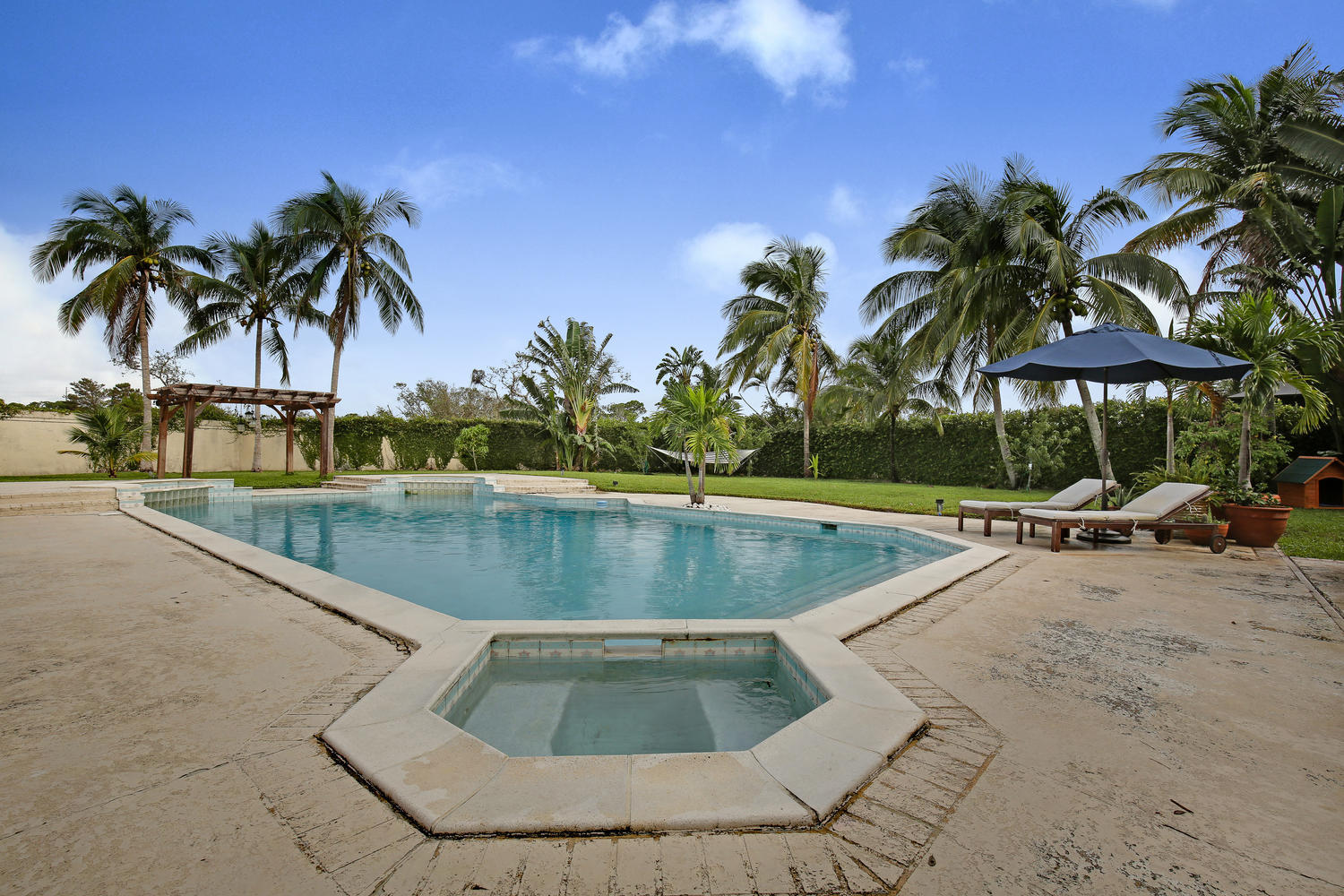 382 River Edge Road Jupiter, FL 33477 - Photo 19 of 22 382 River Edge Rd Jupiter FL-large-018-1