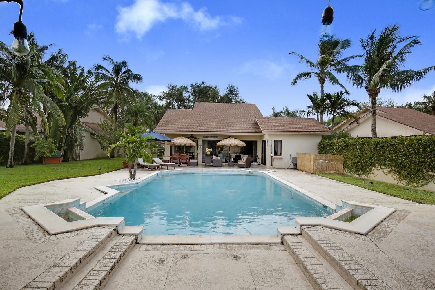 382 River Edge Road Jupiter, FL 33477 - Photo 20 of 22 382 River Edge Rd Jupiter FL-large-019-1