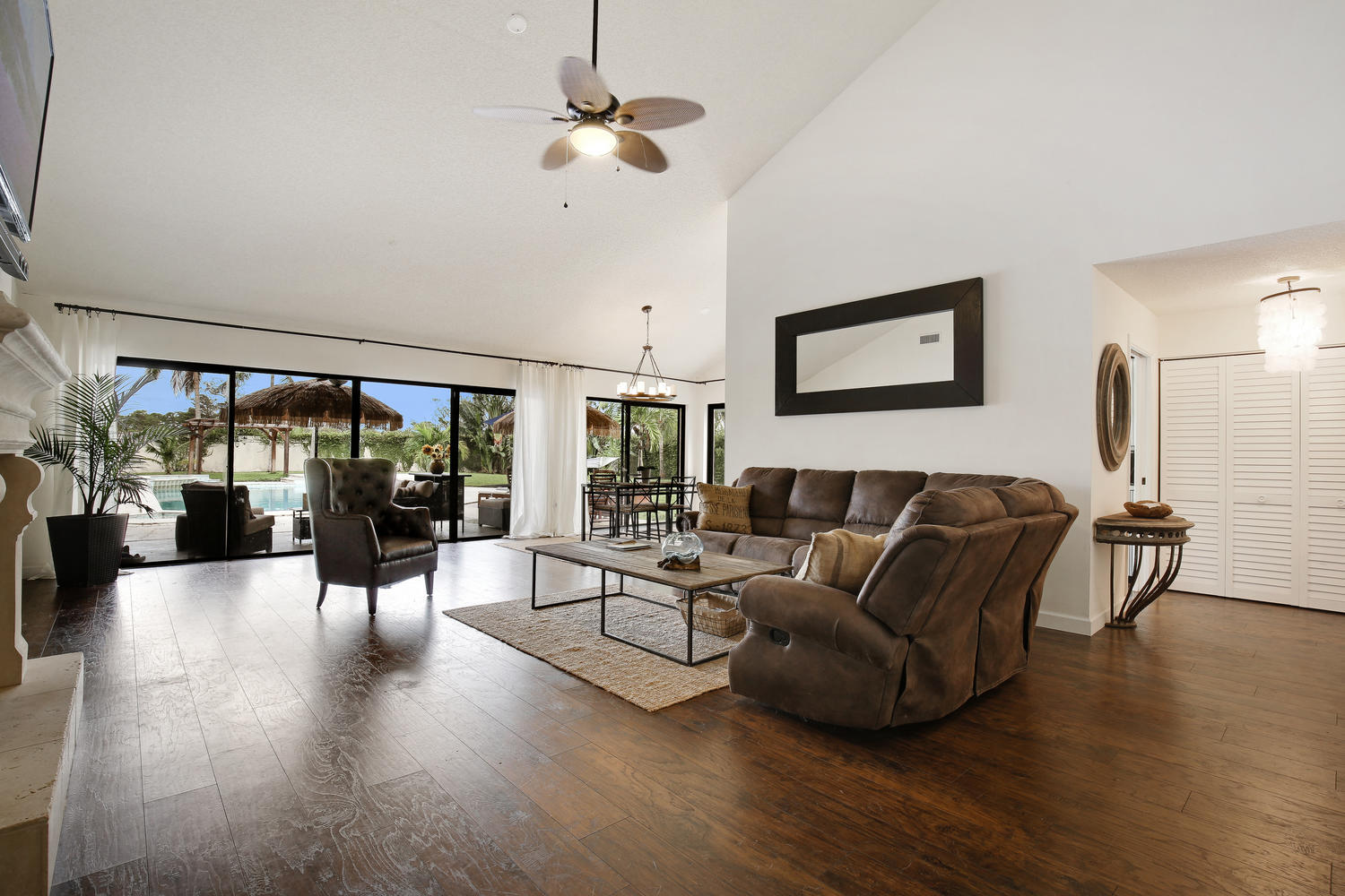 382 River Edge Road Jupiter, FL 33477 - Photo 4 of 22 382 River Edge Rd Jupiter FL-large-003-5