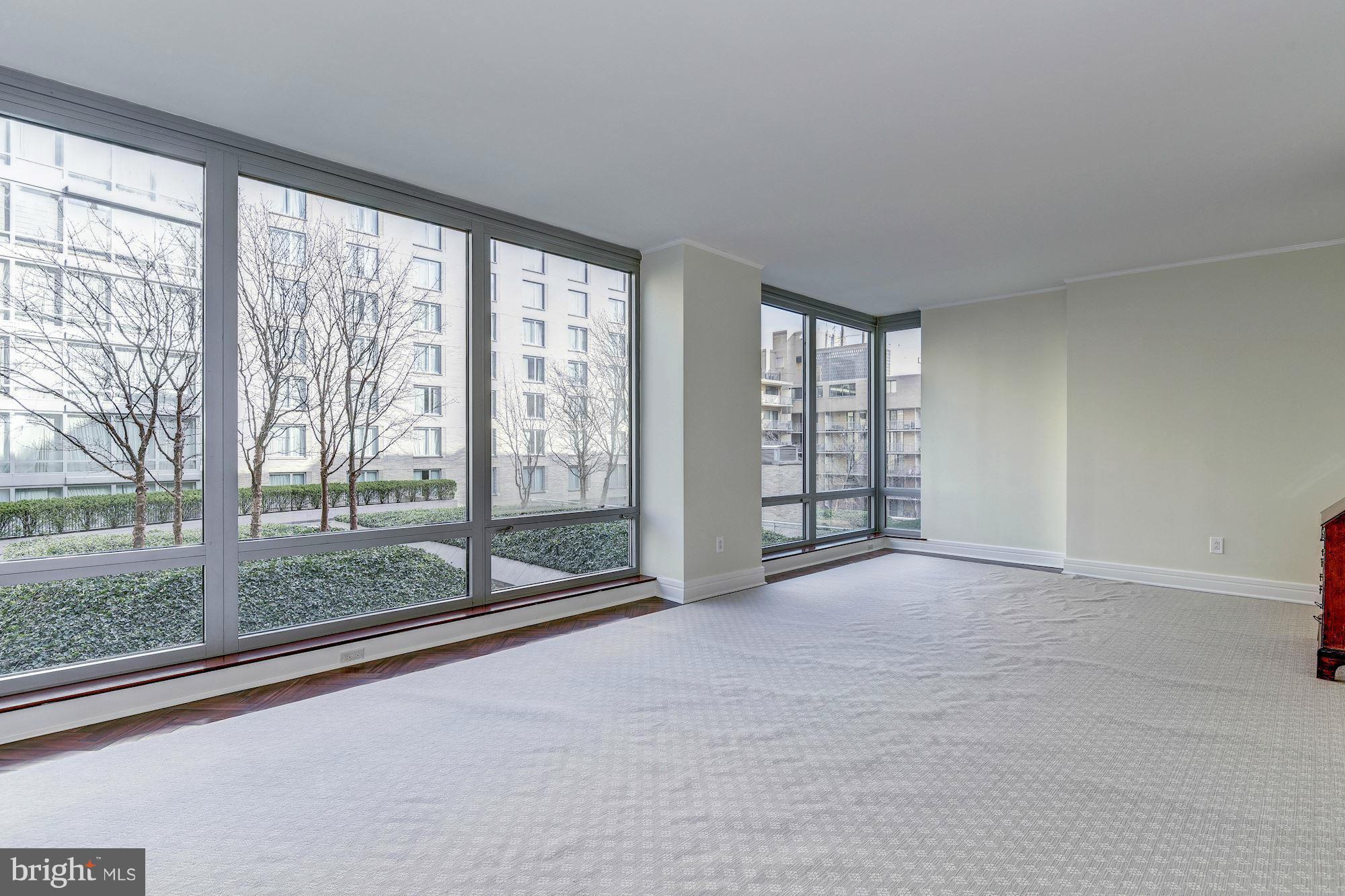 1155 23rd Street Northwest, Unit 6F Washington, DC 20037 - Photo 3 of 13 Dining Room