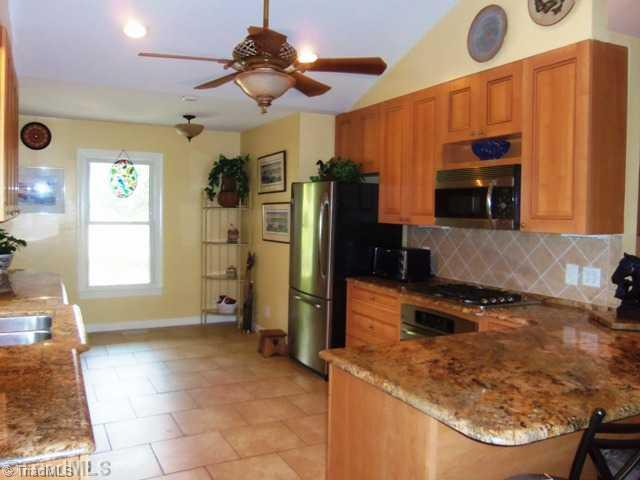 7704 Knollcrest Drive Oak Ridge, NC 27310 - Photo 7 of 16 Kitchen.