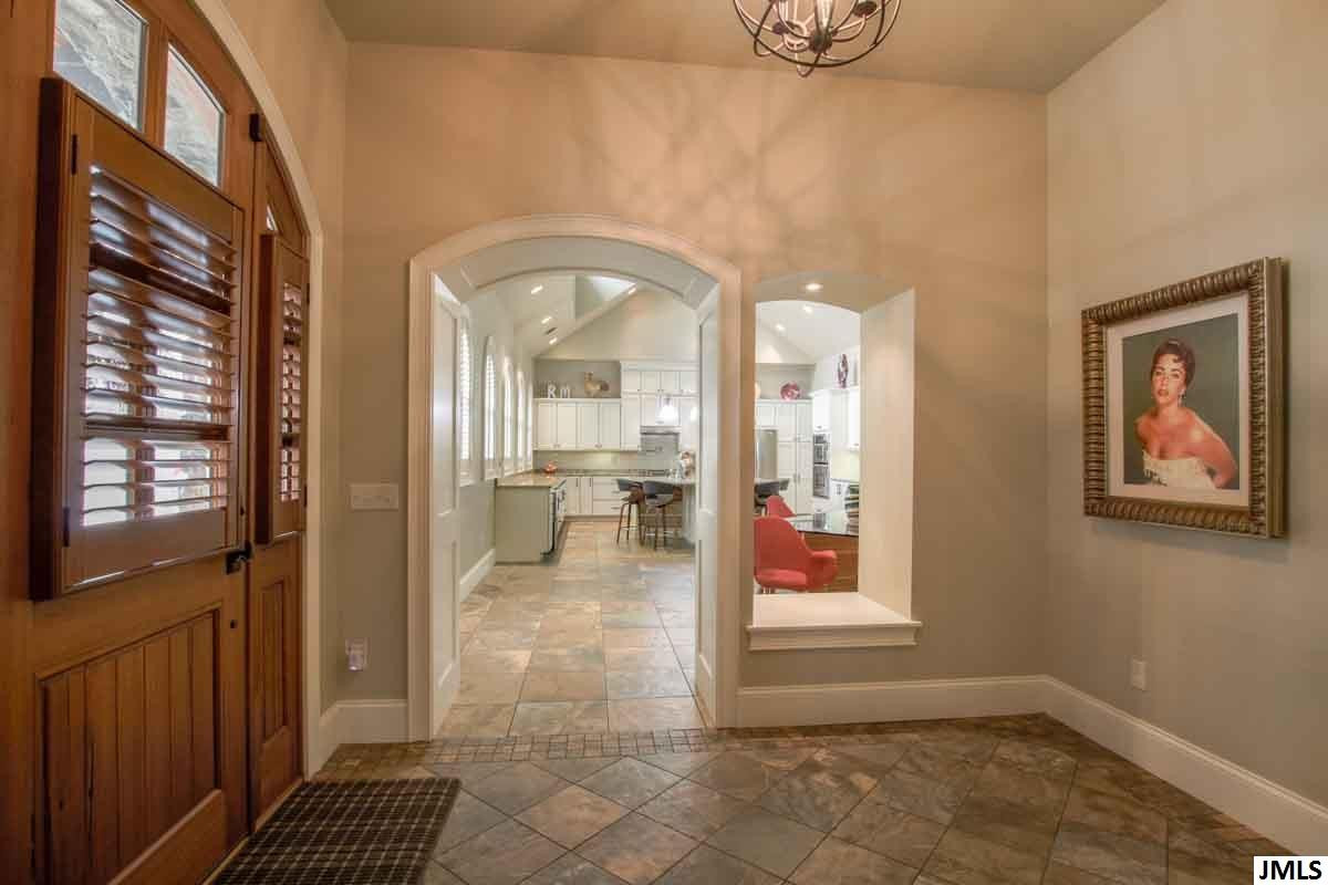 1703 Probert Road, Unit 1 Jackson, MI 49203 - Photo 5 of 36 Photo 5