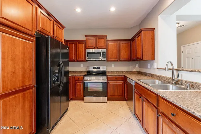 $2,100 | 3653 West Bryce Court, Phoenix, AZ 85086