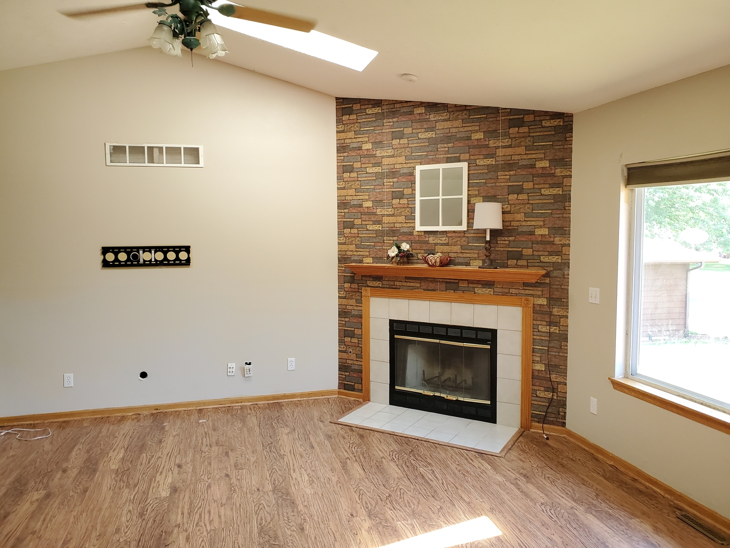 423 Pembroke Road Southwest Poplar Grove, IL 61065 - Photo 12 of 54 Gallery Image 12