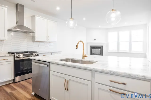 $454,320 | 18728 Palisades Cv Drive, Moseley, VA 23120