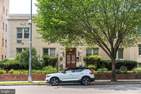 $275,000 | 3022 Wisconsin Avenue Northwest, Unit 103, Washington, DC 20016