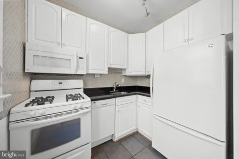 $275,000 | 3022 Wisconsin Avenue Northwest, Unit 103, Washington, DC 20016