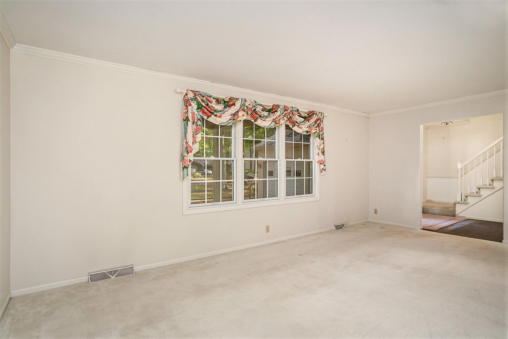 316 Stone Harbor Road Holland, MI 49424 - Photo 6 of 37 006_dsc02210_41