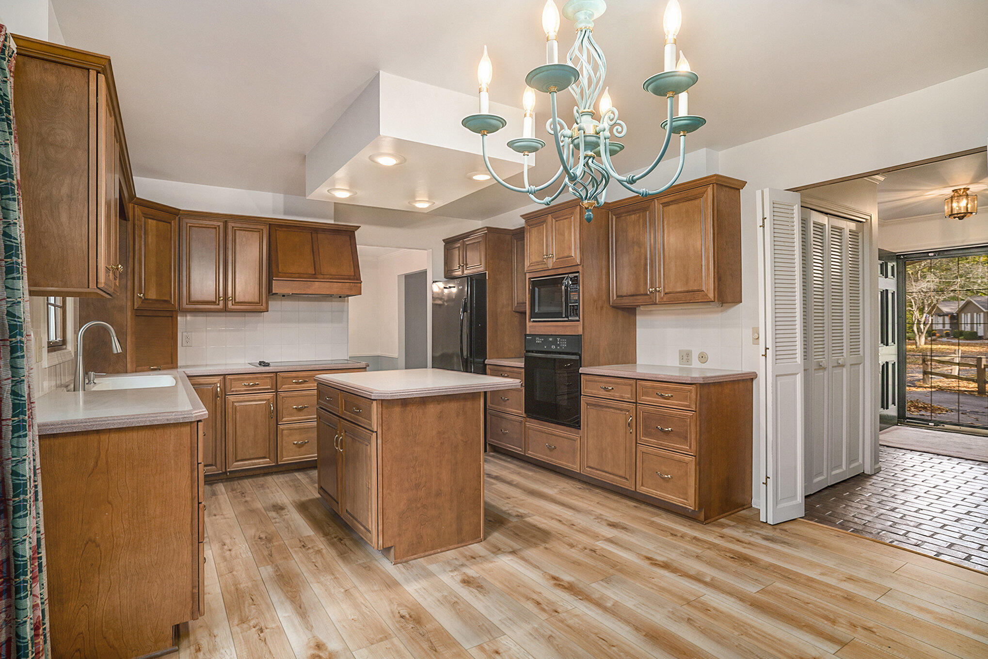 316 Stone Harbor Road Holland, MI 49424 - Photo 10 of 37 010_dsc02179_9
