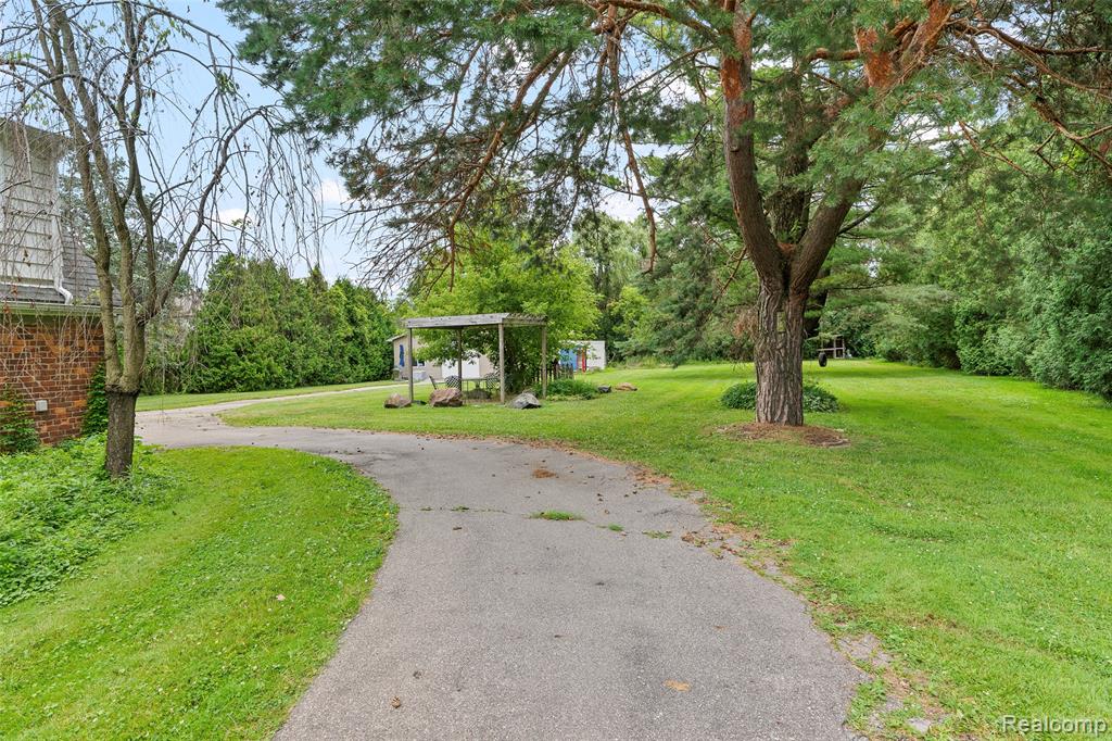 42192 Dequindre Road Sterling Heights, MI 48314 - Photo 6 of 18