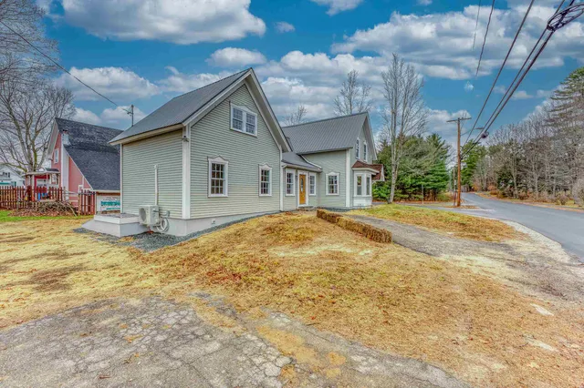 $719,900 | 35 Mad River Road, Campton, NH 03223