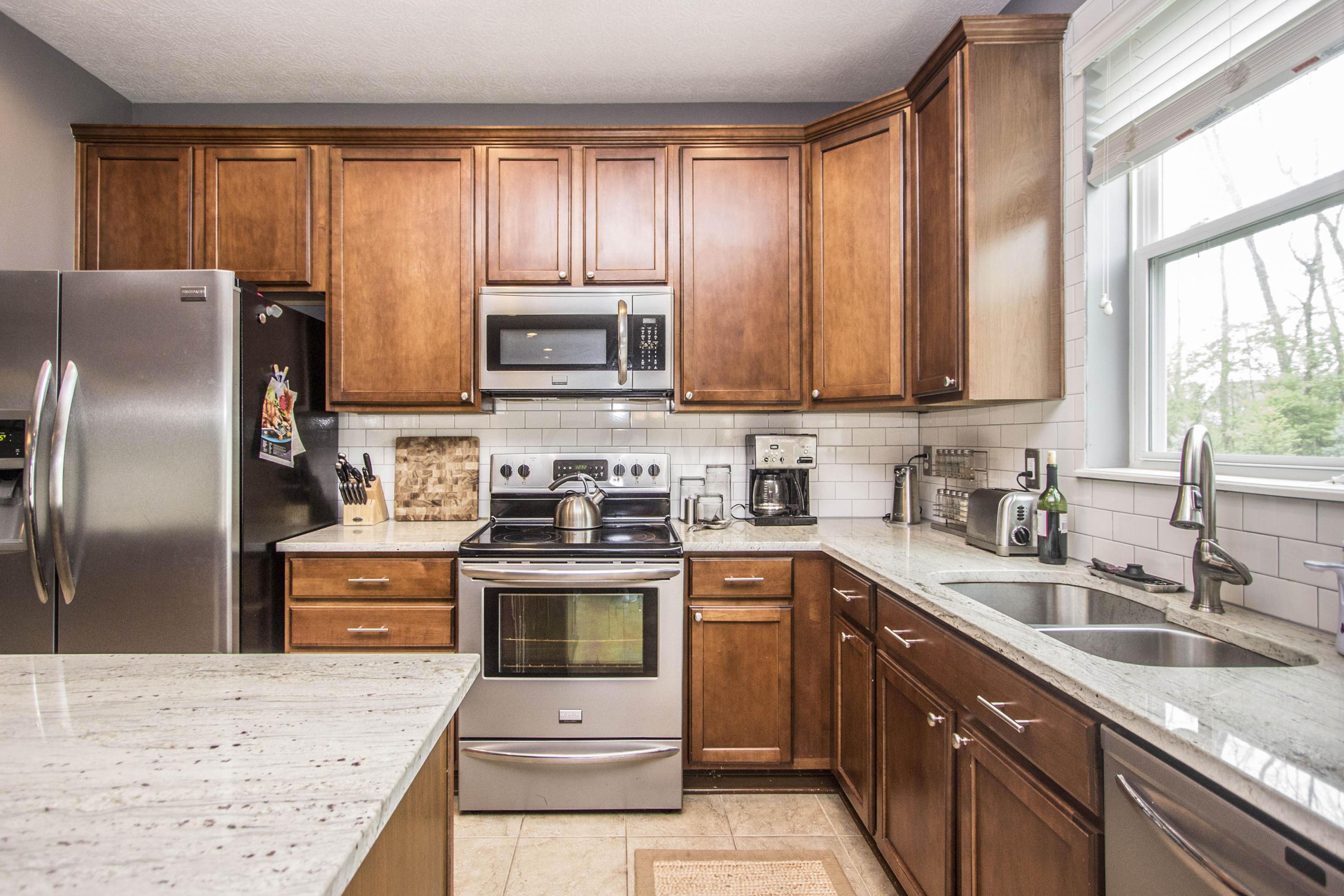 292 Halverston Road Powell, OH 43065 - Photo 11 of 38 Gallery Image 11