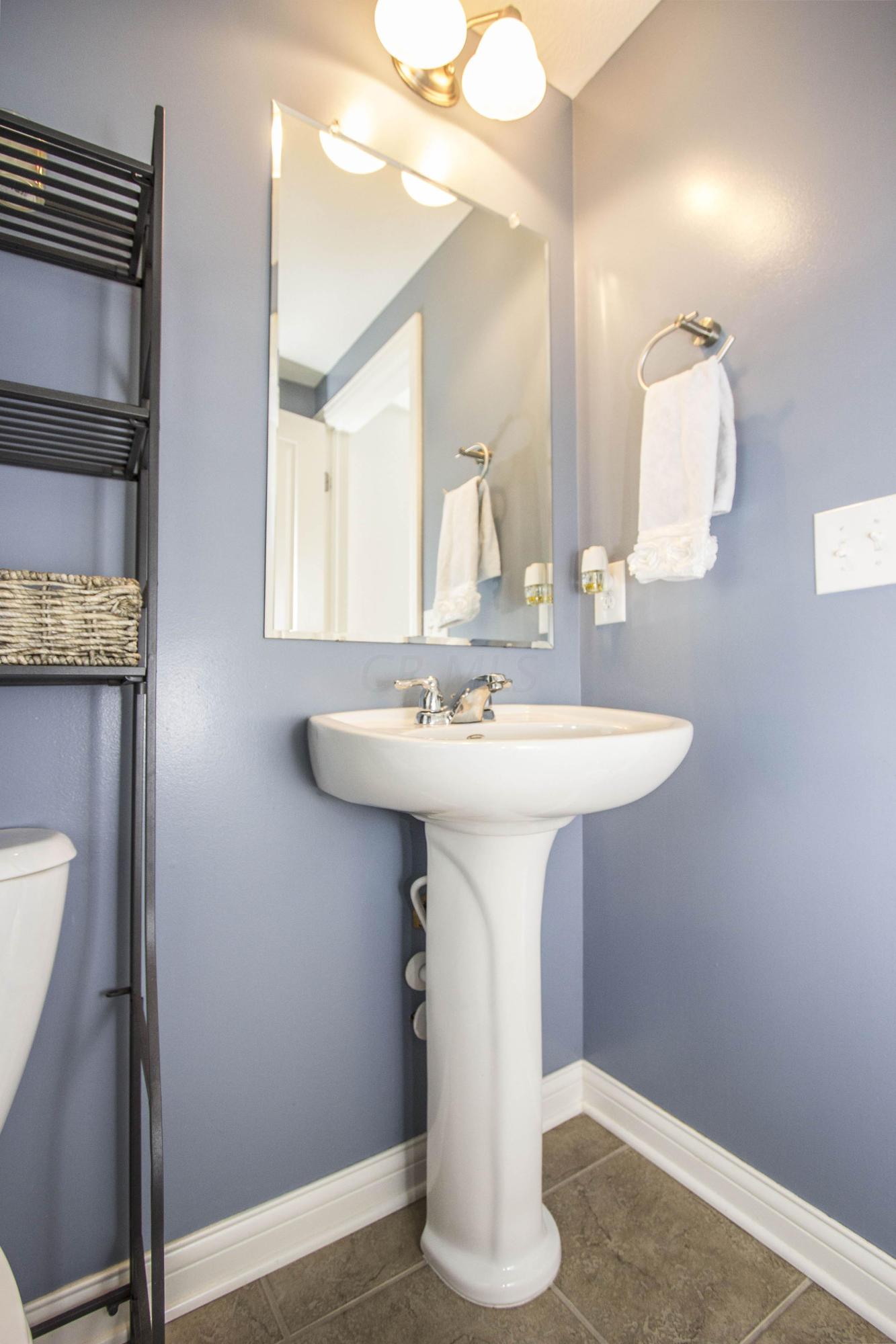292 Halverston Road Powell, OH 43065 - Photo 17 of 38 Gallery Image 17