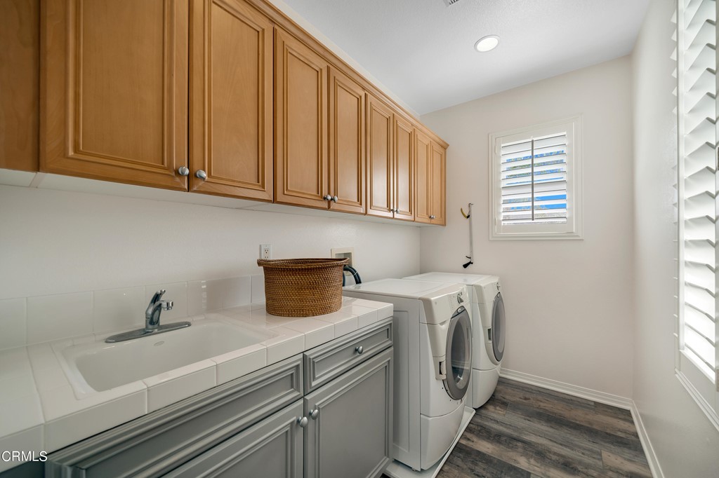 1464 Donegal Way Oxnard, CA 93035 - Photo 38 of 56 Still-39