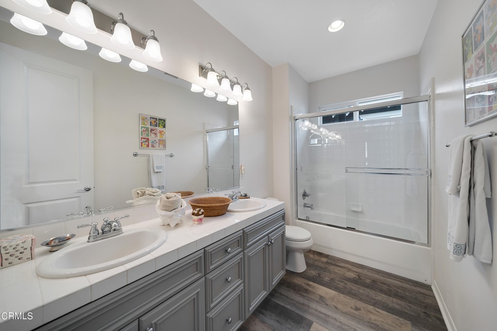 1464 Donegal Way Oxnard, CA 93035 - Photo 42 of 56 Still-43