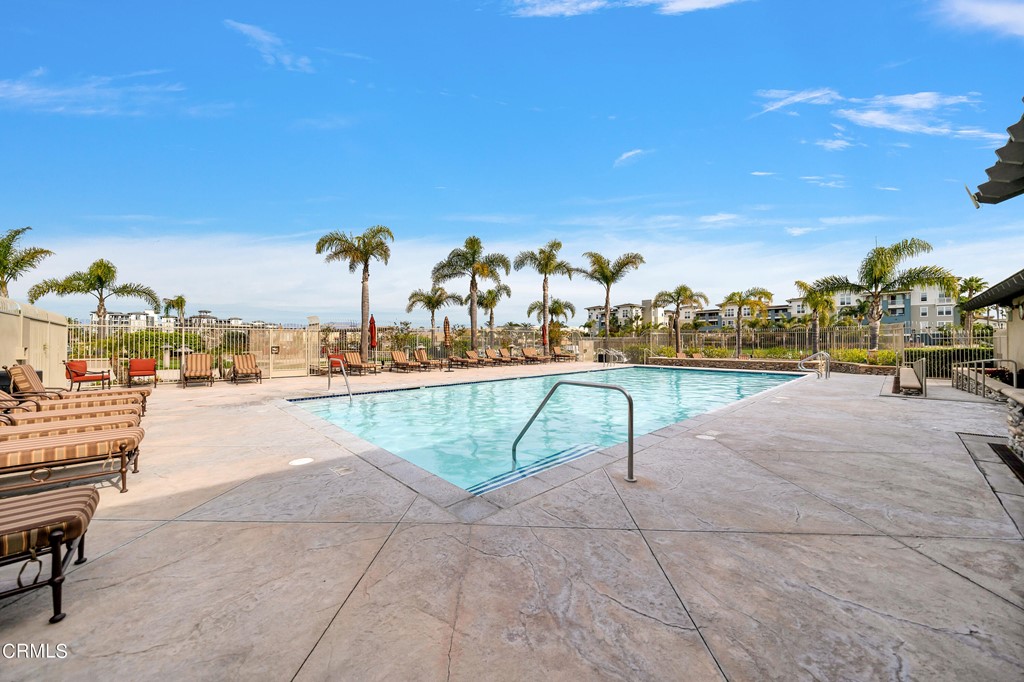 1464 Donegal Way Oxnard, CA 93035 - Photo 48 of 56 Still-49