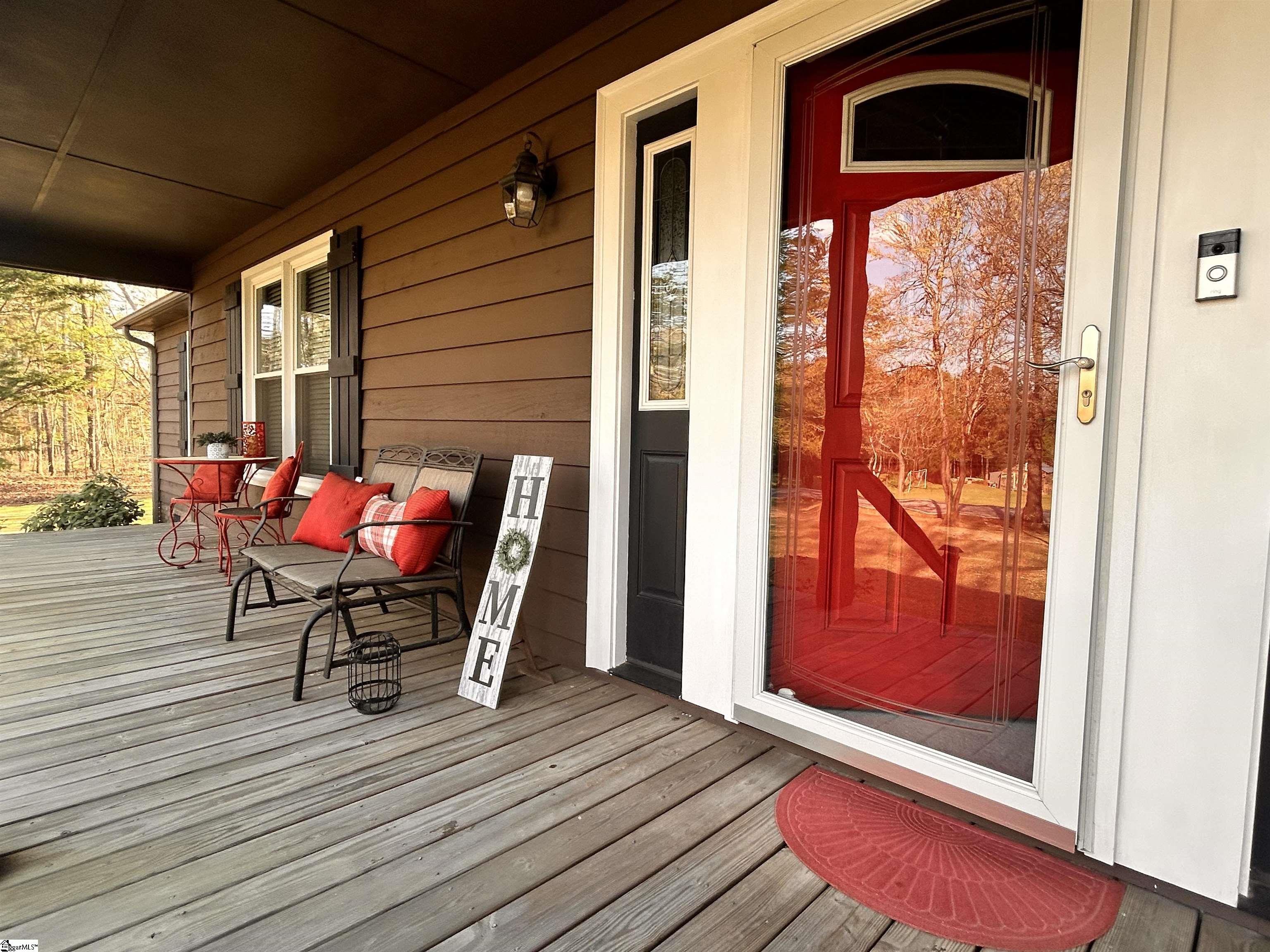 173 Bolt Road Gray Court, SC 29645 - Photo 2 of 24