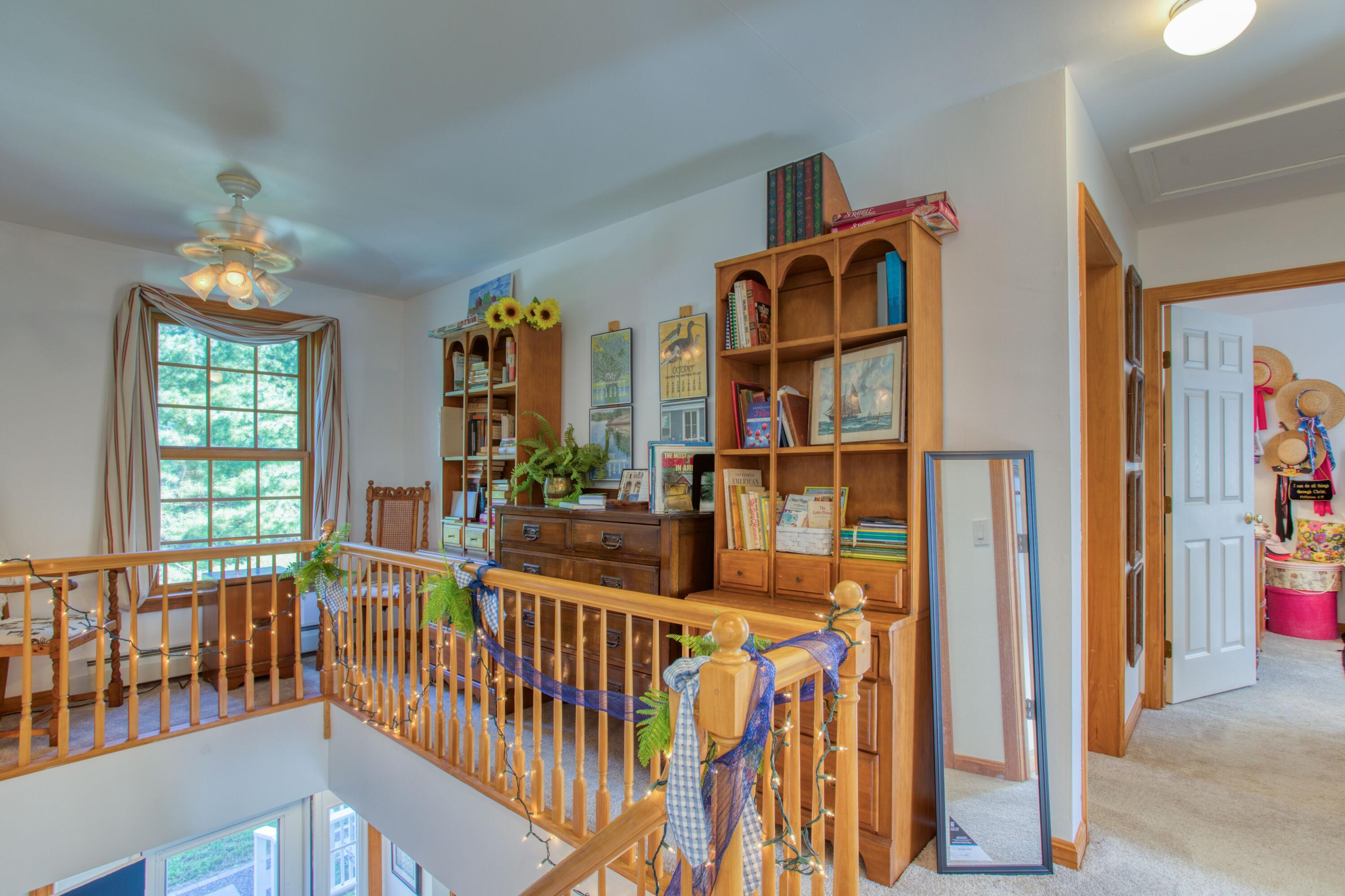 17 Spyglass Hl Road Boothbay, ME 04544 - Photo 22 of 55 2nd floor landing