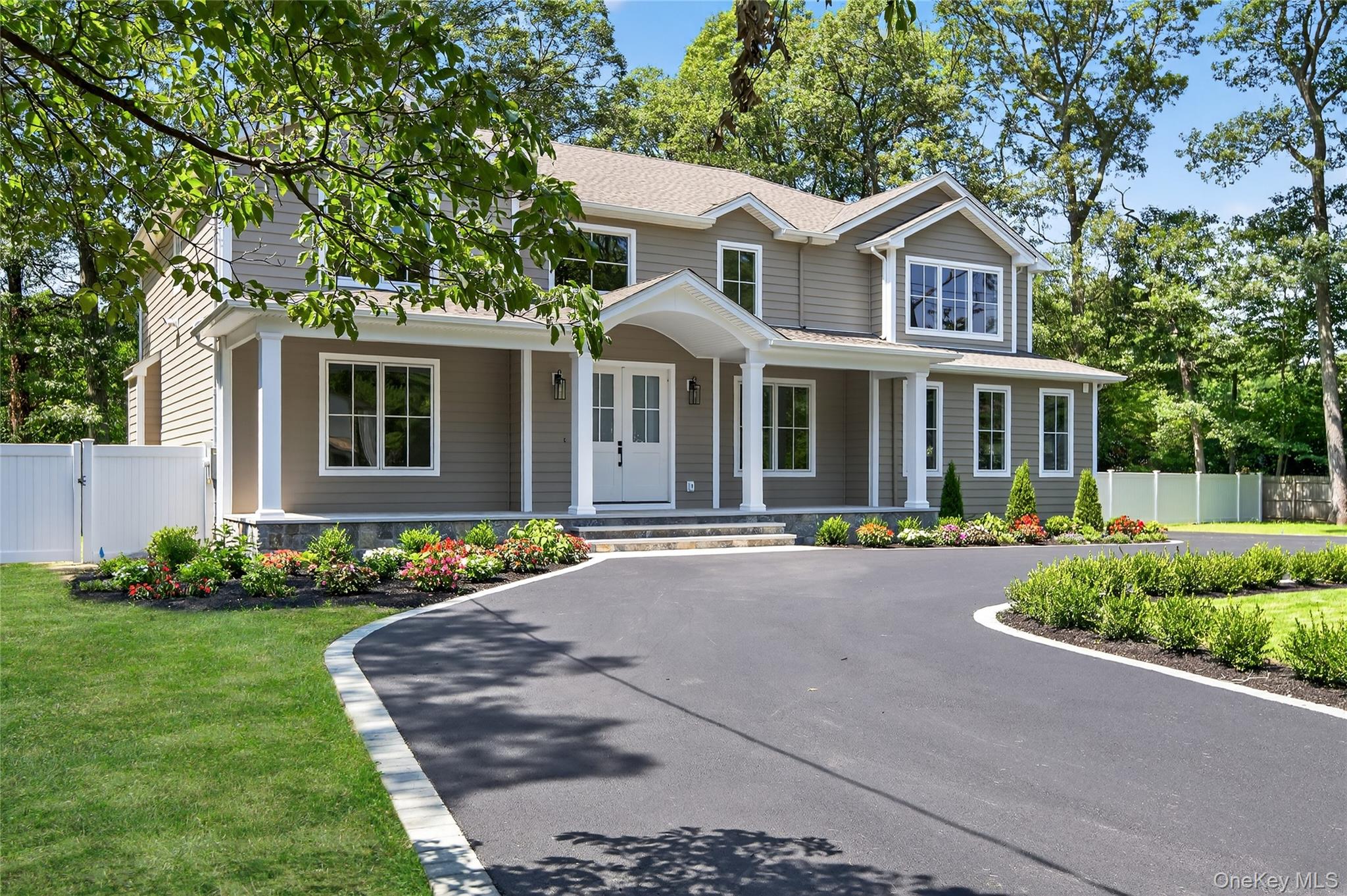 654 Caledonia Road Dix Hills, NY 11746 - Photo 2 of 37