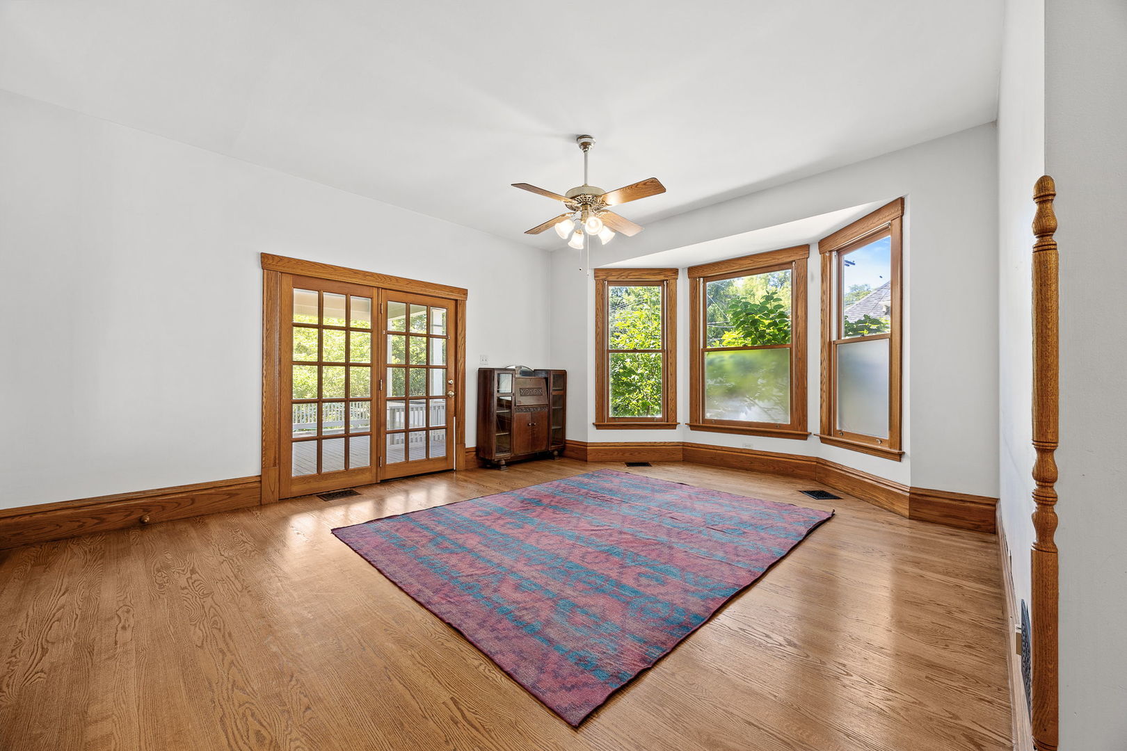 350 North Delaplaine Road Riverside, IL 60546 - Photo 16 of 50 Gallery Image 16