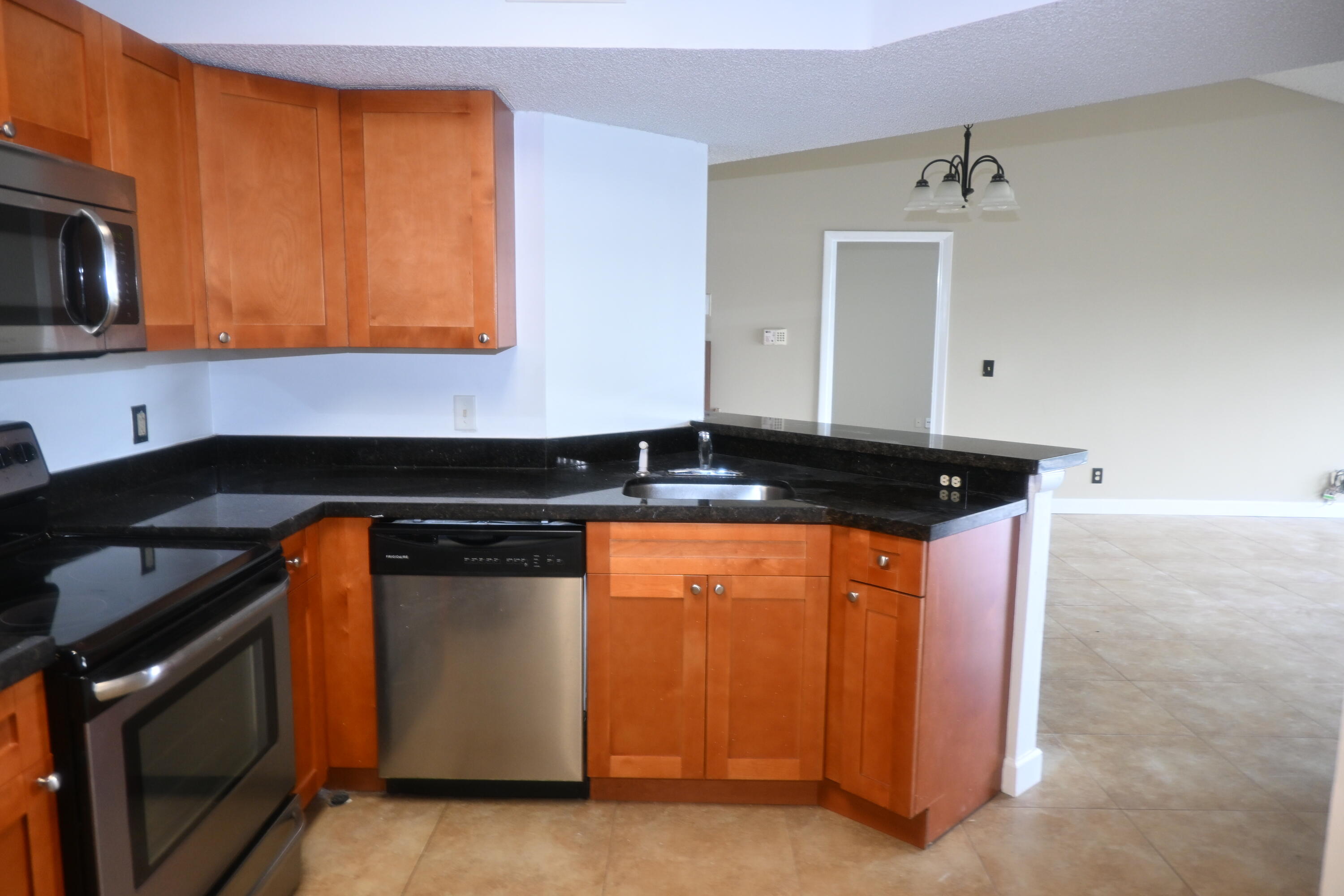 8721 Wiles Road, Unit 305 Coral Springs, FL 33067 - Photo 44 of 73 DSC_2045