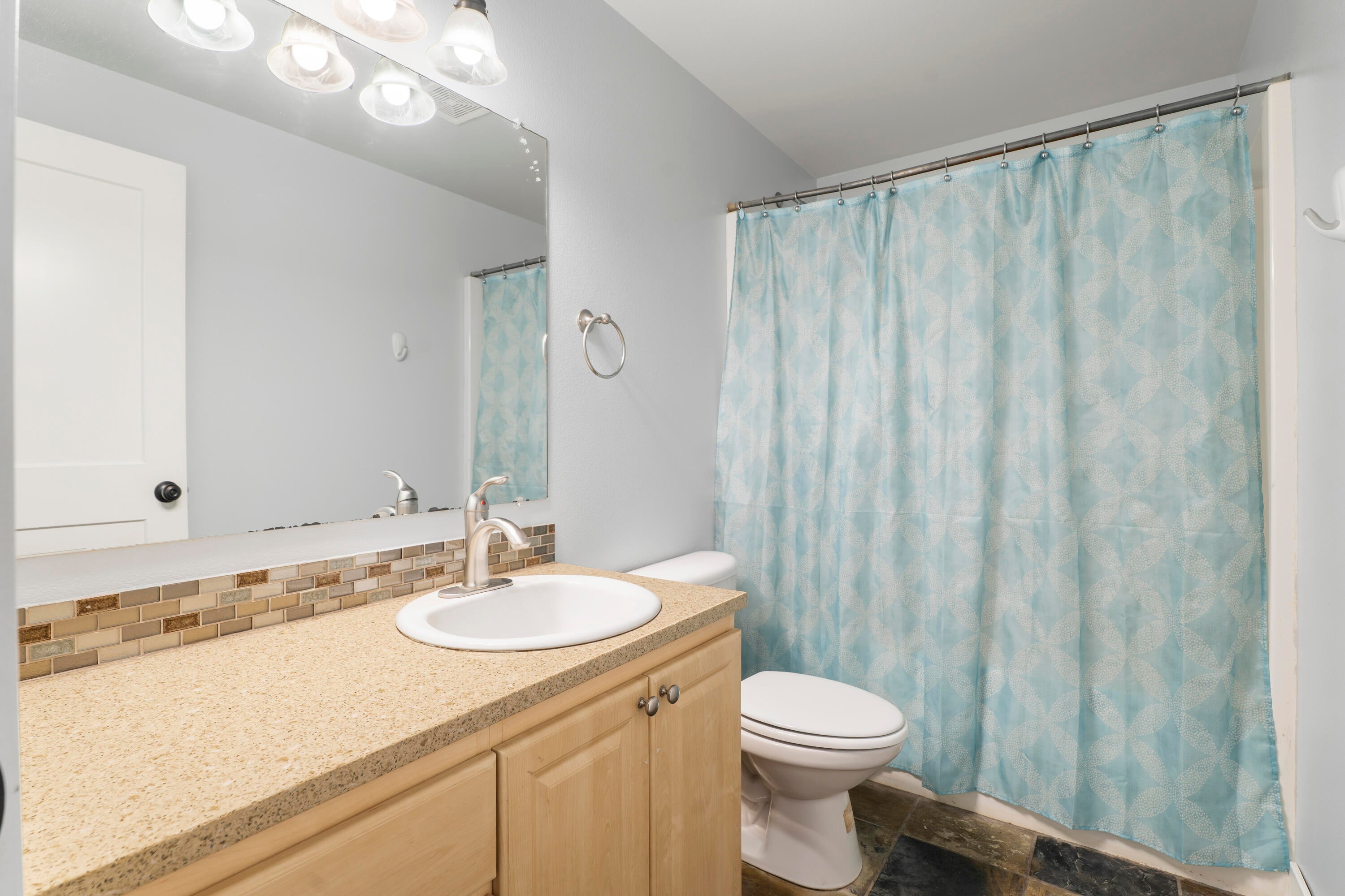 51440 Jory Road La Pine, OR 97739 - Photo 16 of 44 016-Downstairs Bathroom
