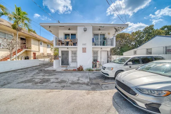 $2,200 | 1927 Northwest 20th Avenue, Unit 1, Miami, FL 33125