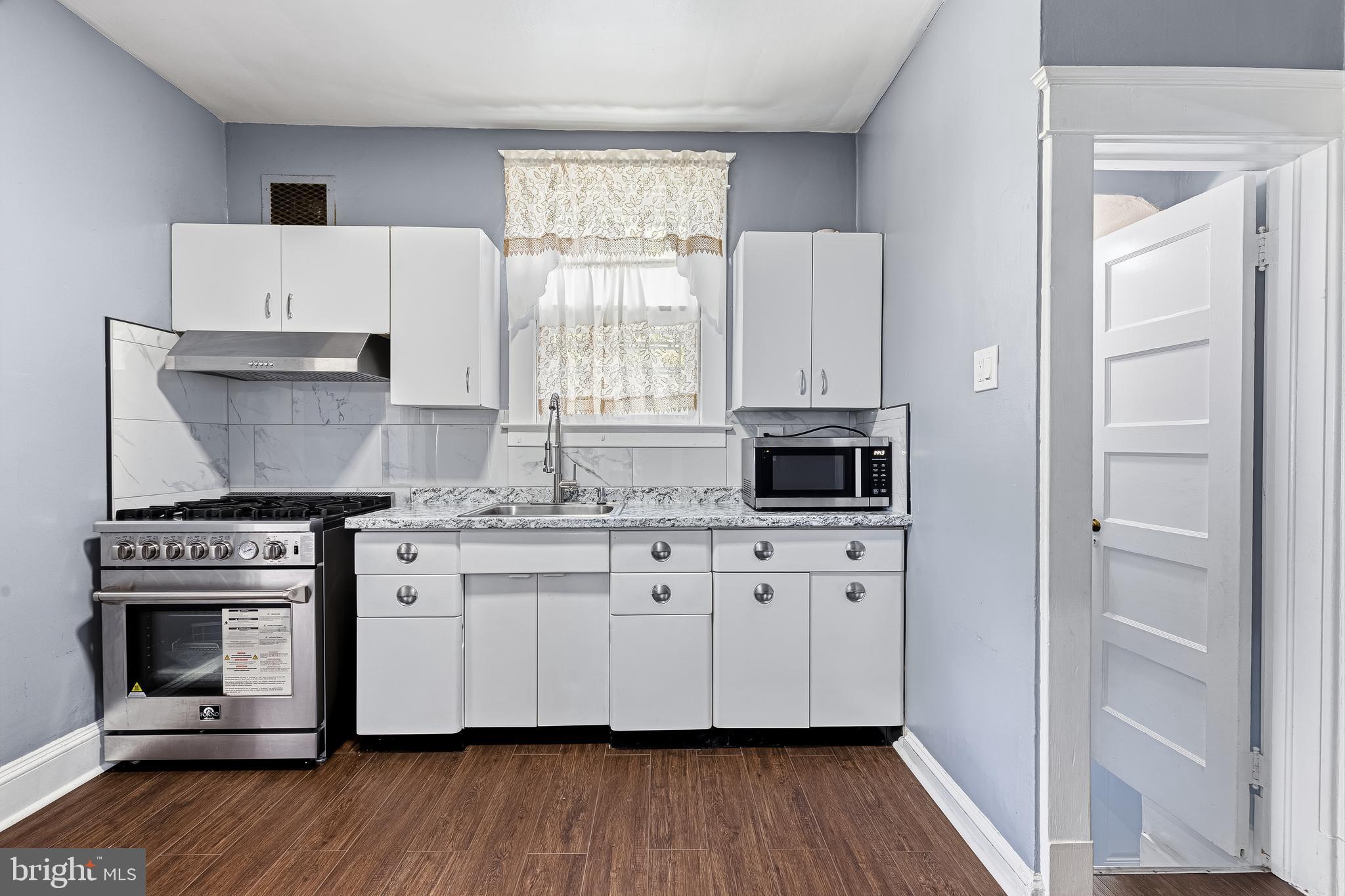 401 Kingston Road Baltimore, MD 21229 - Photo 14 of 31 Gallery Image 14