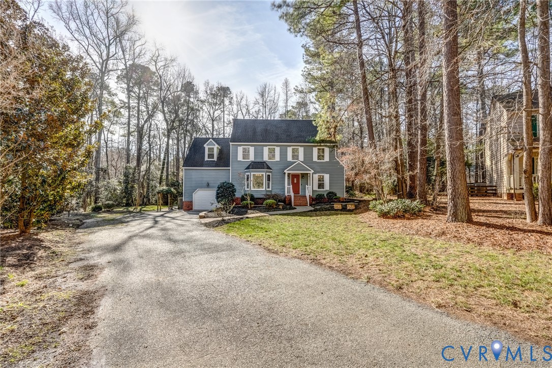 2806 Fairgate Road Midlothian, VA 23112 - Photo 2 of 30 Long driveway leads to gorgeous home and lot.