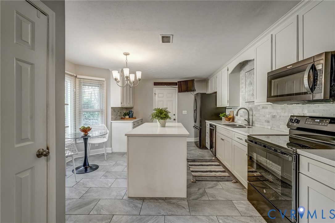 2806 Fairgate Road Midlothian, VA 23112 - Photo 5 of 30