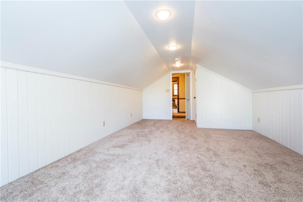 1610 Dunlap Roddey Road Rock Hill, SC 29730 - Photo 20 of 24 an empty room with an entryway