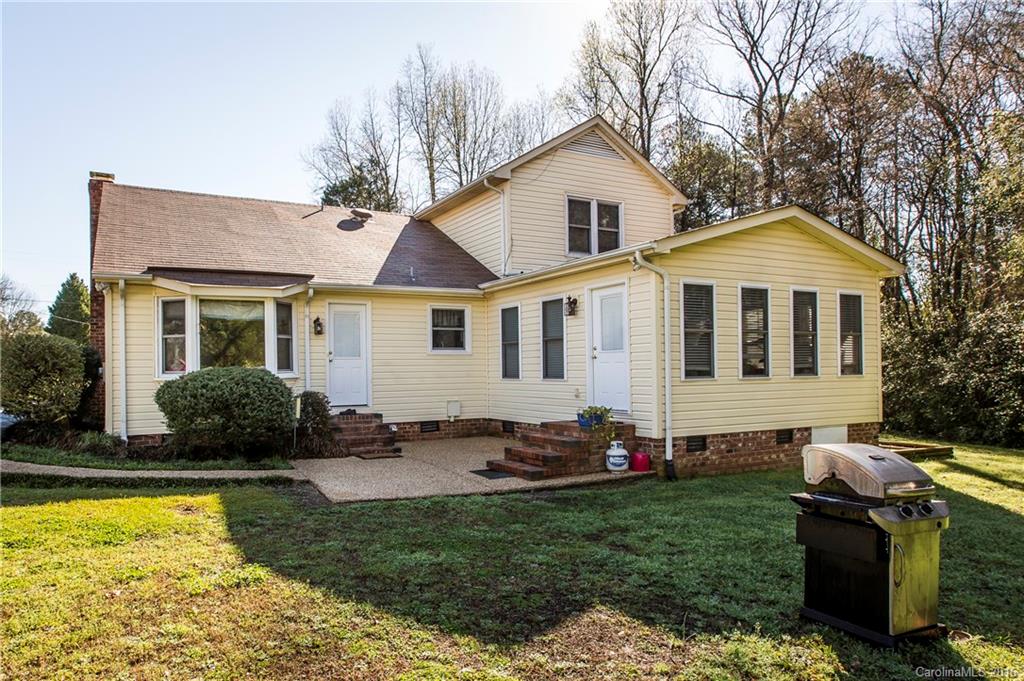 1610 Dunlap Roddey Road Rock Hill, SC 29730 - Photo 23 of 24 a front view of a house with a yard