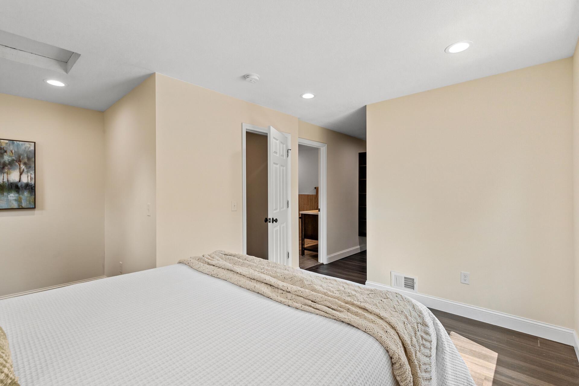 3737 Baker Road Minnetonka, MN 55305 - Photo 19 of 50
