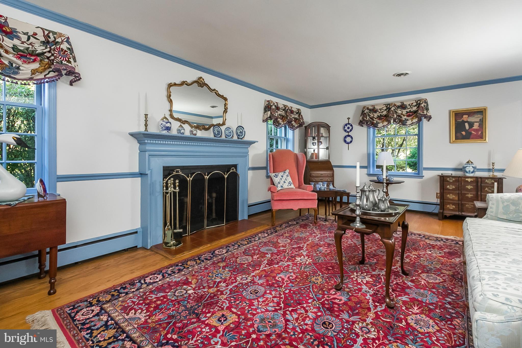 105 Croydon Road Baltimore, MD 21212 - Photo 5 of 29 Living Room
